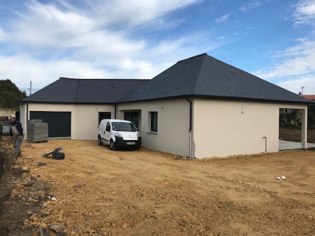 maison neuve doué la fontaine